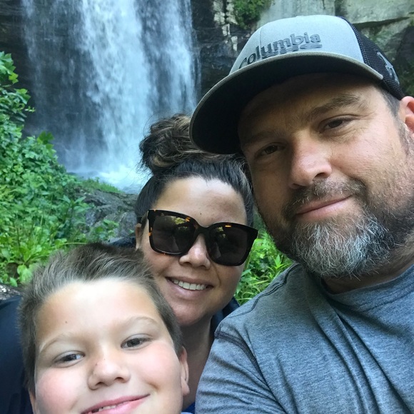 Meet your Posher, Monica - Picture 3 of 5